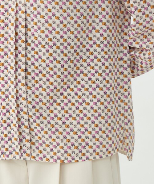 BALLSEY(ボールジィ)の「ミルフィープリント スキッパータックブラウス(シャツ/ブラウス・レディース・ホワイト系その他・36)」の8枚目の写真