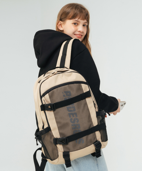 ROIDESROIS(ロワデロワ)の「コーデュラニューテックバックパック(サンド)(バックパック/リュック・レディース・その他・FREE)」の2枚目の写真