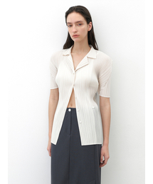 PLEATS HALF SLEEVED OPEN COLLAR BLOUSE(BL-4338)