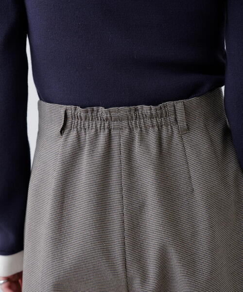 FREE'S MART（フリーズマート）の「◆〈セットアップ対応〉ハイウエストショートパンツ（その他パンツ・レディース・ベージュ系その他/ネイビー/ブラック/ブラウン系その他・MEDIUM/SMALL）」の11枚目の写真