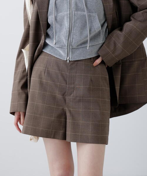 FREE'S MART（フリーズマート）の「◆〈セットアップ対応〉ハイウエストショートパンツ（その他パンツ・レディース・ベージュ系その他/ネイビー/ブラック/ブラウン系その他・MEDIUM/SMALL）」の15枚目の写真