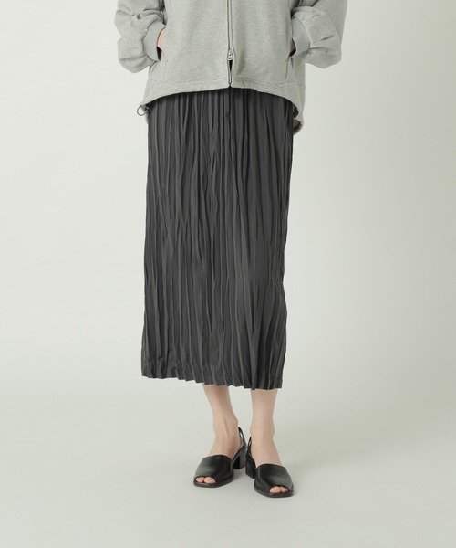 ZUCCa(ズッカ)の「WASHER PLEATS / S(スカート・レディース・ピンク/オフホワイト/チャコールグレー・M size)」の2枚目の写真
