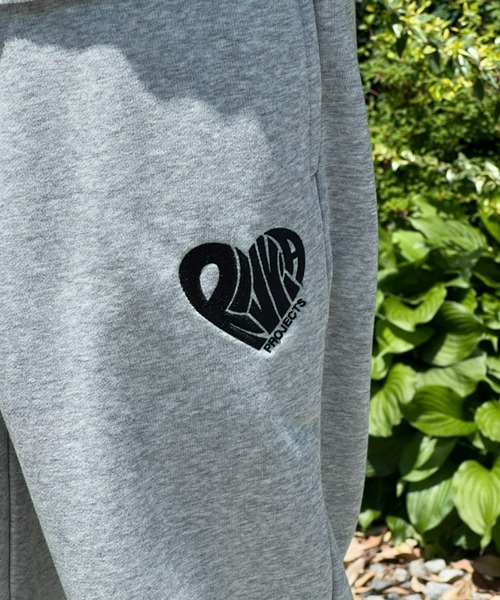 Rivvia PROJECTS(リヴィアプロジェクツ)の「【Rivvia PROJECTS】RV HEART SWEAT PANTS(その他パンツ・メンズ・グレー系2/グレー系1/ブラック×ホワイト・X-LARGE/LARGE/MEDIUM)」の11枚目の写真