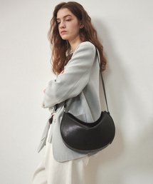 オービットハーフムーンショルダーブラック