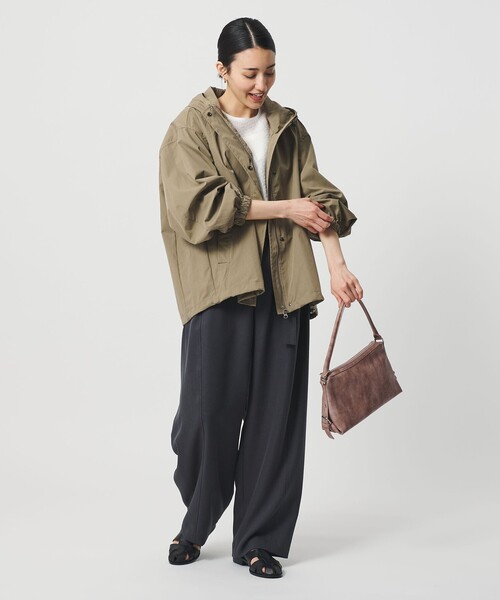 BEAUTY&YOUTH UNITED ARROWS（ビューティーアンドユースユナイテッドアローズ）の「【WEB限定】コットンナイロン フードブルゾン ウォッシャブル（ブルゾン・レディース・ナチュラル/ブラック/モカ・FREE）」の12枚目の写真