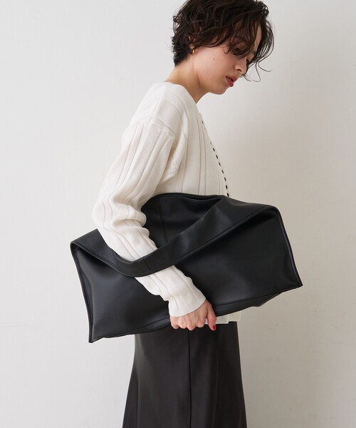 Rouge vif(ルージュヴィフ)の「【CHIMERE/シメール】レザーワイドワンハンドル(ハンドバッグ・レディース・オフホワイト/ブラック・フリー)」の4枚目の写真