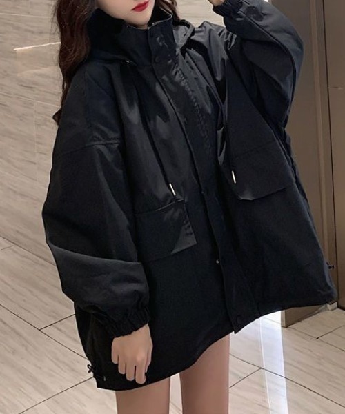 yuue' ( wear )(ユーイ)の「オーバーサイズマウンテンパーカー ライトフーディージャケット(マウンテンパーカー・レディース・ブラック・FREE)」の9枚目の写真