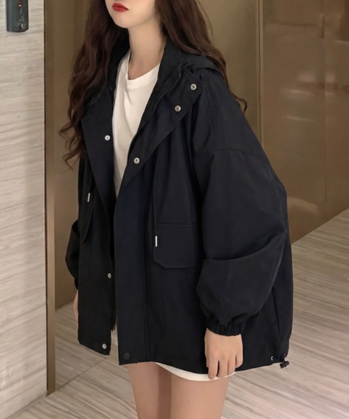 yuue' ( wear )(ユーイ)の「オーバーサイズマウンテンパーカー ライトフーディージャケット(マウンテンパーカー・レディース・ブラック・FREE)」の2枚目の写真