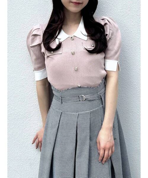 dazzlin（ダズリン）の「フロントボタンシャツカラーニットトップス（ニット/セーター・レディース・ブラック/ベージュ/ピンク/グレー/オフホワイト・FREE）」の5枚目の写真