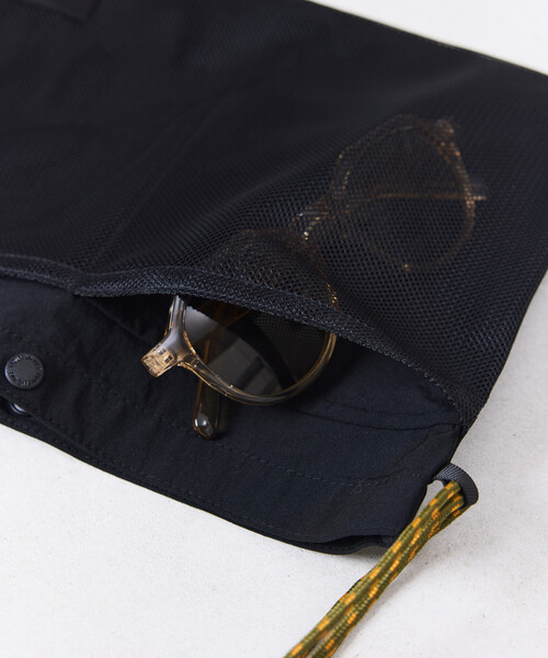 FREAK'S STORE(フリークスストア)の「THOUSAND MILE × FREAK'S STORE/サウザンドマイル 別注 UVカット カシュクール ワイドサロペット(サロペット/オーバーオール・レディース・ブラック/ベージュ・フリ-)」の16枚目の写真