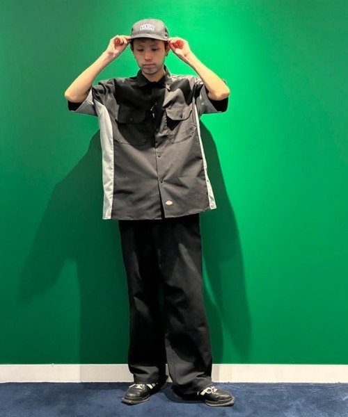Dickies（ディッキーズ）の「【別注】Dickies / バイカラー ゴルフ ワークシャツ（シャツ/ブラウス・メンズ・ブラック/ブラウン/ネイビー・MEDIUM/LARGE/SMALL/X-LARGE）」の8枚目の写真