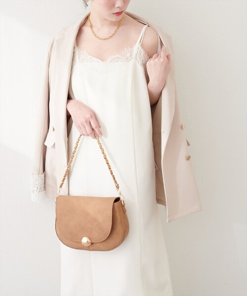 natural couture（ナチュラルクチュール）の「レーストリムキャミワンピース（ワンピース・レディース・ブラック/オフホワイト/チャコールグレー・FREE）」の4枚目の写真