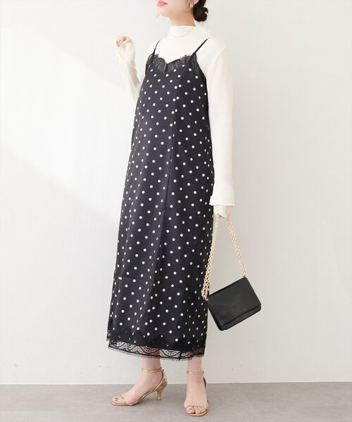 natural couture（ナチュラルクチュール）の「レーストリムキャミワンピース（ワンピース・レディース・ブラック/オフホワイト/チャコールグレー・FREE）」の20枚目の写真