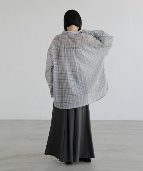 LOWRYS FARM(ローリーズファーム)の「シアーシャツLS 605853(シャツ/ブラウス・レディース・ブラウン/アイボリー/チェック/ピンク・SHORT/LONG)」の7枚目の写真