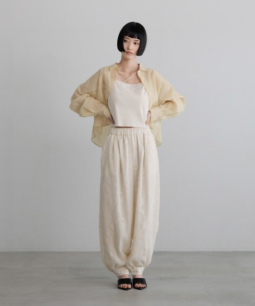 LOWRYS FARM(ローリーズファーム)の「シアーシャツLS 605853(シャツ/ブラウス・レディース・ブラウン/アイボリー/チェック/ピンク/ブルー/イエロー/チャコールグレー・SHORT/LONG)」の11枚目の写真