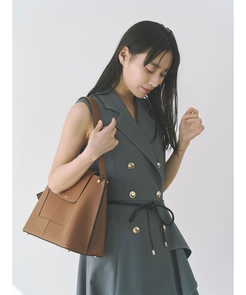 TONAL(トーナル)の「トレンチラッフルジレワンピース(ワンピース・レディース・グレー/ベージュ/アイボリー・MEDIUM)」の17枚目の写真
