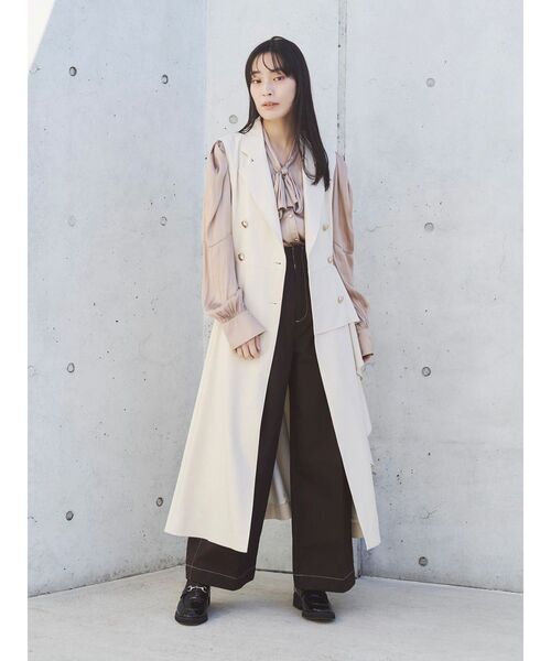 TONAL(トーナル)の「トレンチラッフルジレワンピース(ワンピース・レディース・グレー/ベージュ/アイボリー・MEDIUM)」の21枚目の写真
