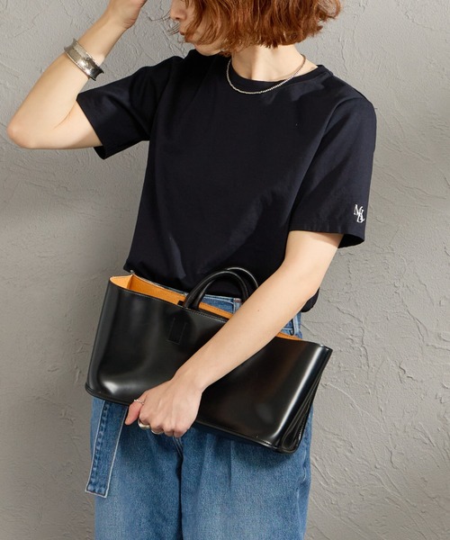MICA&DEAL（マイカ＆ディール）の「[MICA&DEAL/マイカアンドディール] ワンポイントロゴ刺繍Tシャツ（Tシャツ/カットソー・レディース・ネイビー/ブラウン/ホワイト・F）」の3枚目の写真