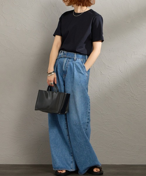 MICA&DEAL（マイカ＆ディール）の「[MICA&DEAL/マイカアンドディール] ワンポイントロゴ刺繍Tシャツ（Tシャツ/カットソー・レディース・ネイビー/ブラウン/ホワイト・F）」の5枚目の写真