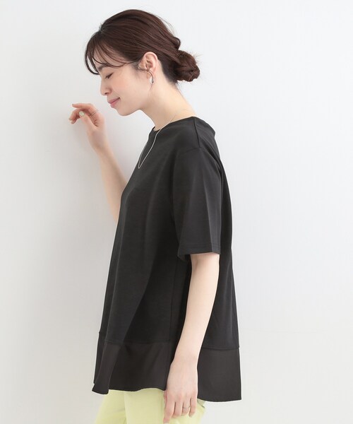 SHOO・LA・RUE（シューラルー）の「【接触冷感/UVカット/抗菌防臭】体型カバーも叶う　裾切り替えAライントップス（Tシャツ/カットソー・レディース・ベージュ系その他7/チャコール/サックスブルー/ブラック・03/02/04）」の11枚目の写真