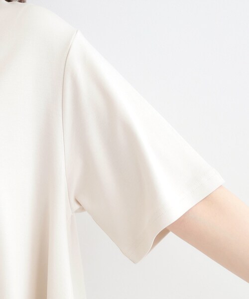 SHOO・LA・RUE（シューラルー）の「【接触冷感/UVカット/抗菌防臭】体型カバーも叶う　裾切り替えAライントップス（Tシャツ/カットソー・レディース・ベージュ系その他7/チャコール/サックスブルー/ブラック・03/02/04）」の14枚目の写真