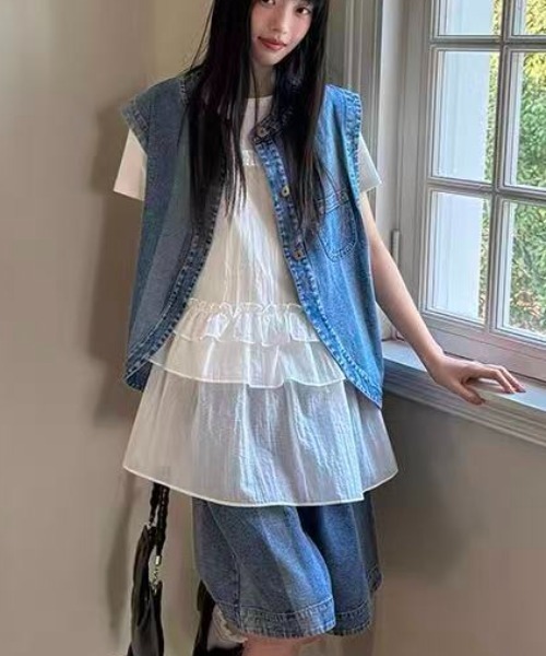 Achic(アシック)の「フリルチュールレイヤードキャミワンピース(ワンピース・レディース・ホワイト・M)」の8枚目の写真