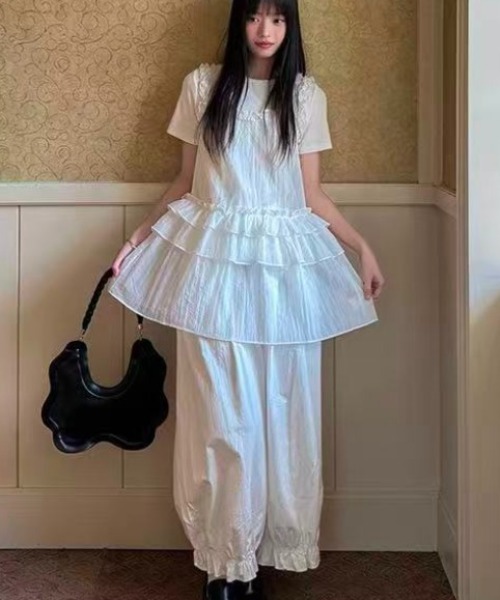 Achic(アシック)の「フリルチュールレイヤードキャミワンピース(ワンピース・レディース・ホワイト・M)」の7枚目の写真