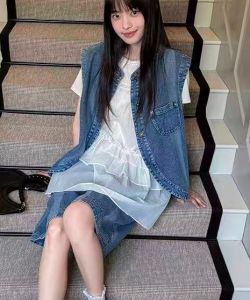 Achic(アシック)の「フリルチュールレイヤードキャミワンピース(ワンピース・レディース・ホワイト・M)」の4枚目の写真