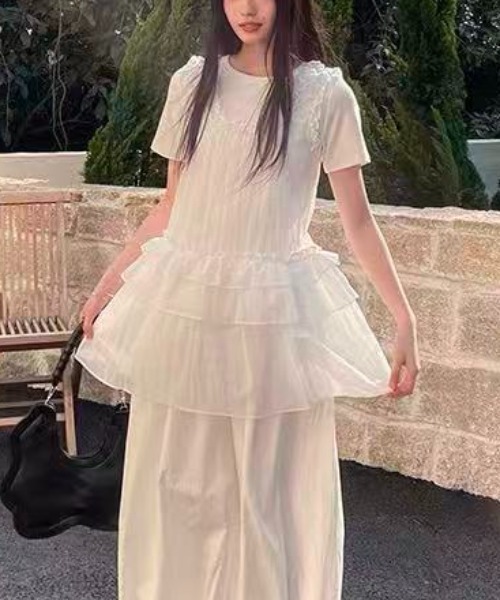 Achic(アシック)の「フリルチュールレイヤードキャミワンピース(ワンピース・レディース・ホワイト・M)」の21枚目の写真