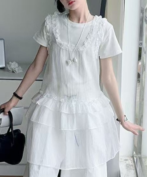Achic(アシック)の「フリルチュールレイヤードキャミワンピース(ワンピース・レディース・ホワイト・M)」の20枚目の写真