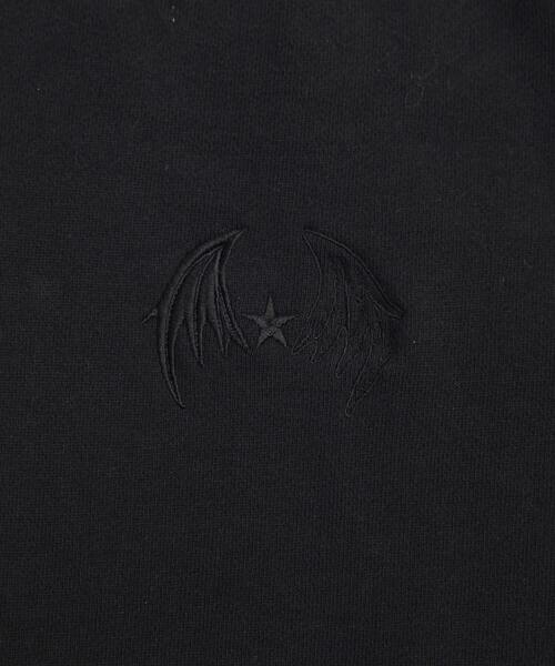 CONVERSE TOKYO（コンバーストウキョウ）の「【CLAMP】『X-エックス-』GRAPHIC SWEAT（スウェット・レディース・ブラック・FREE）」の5枚目の写真