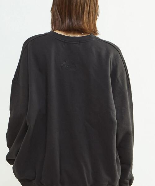 CONVERSE TOKYO（コンバーストウキョウ）の「【CLAMP】『X-エックス-』GRAPHIC SWEAT（スウェット・レディース・ブラック・FREE）」の9枚目の写真