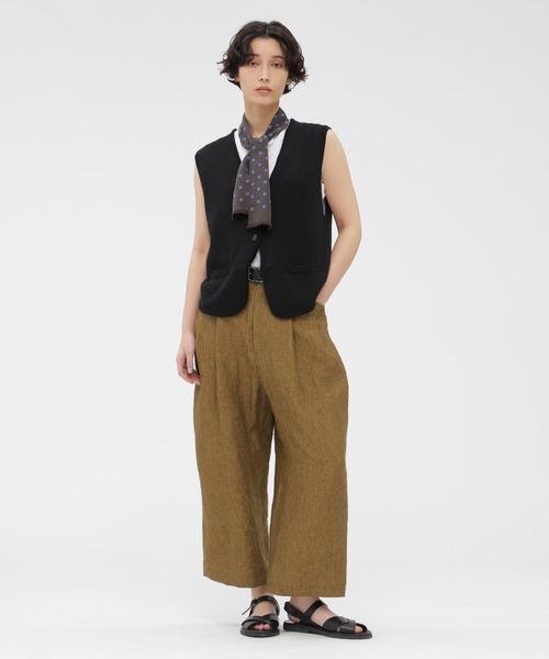 MARGARET HOWELL(マーガレットハウエル)の「PAPER COTTON(カーディガン/ボレロ・レディース・ベージュ/ブラック・2)」の5枚目の写真