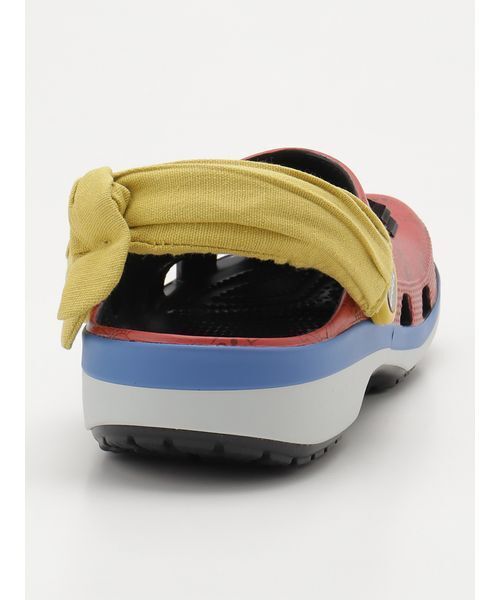 crocs（クロックス）の「【CROCS】212125-90H ONE PIECE LUFFY CLASSIC CLOG（サンダル・レディース・マルチ・27/23/26/25/24）」の6枚目の写真