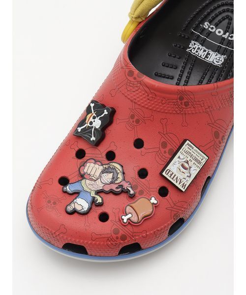 crocs（クロックス）の「【CROCS】212125-90H ONE PIECE LUFFY CLASSIC CLOG（サンダル・レディース・マルチ・27/23/26/25/24）」の5枚目の写真