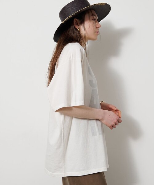 Whim Gazette（ウィムガゼット）の「【KATHARINE HAMNETT】別注バックプリントTシャツ（Tシャツ/カットソー・レディース・オフホワイト/ベージュ・FREE）」の6枚目の写真