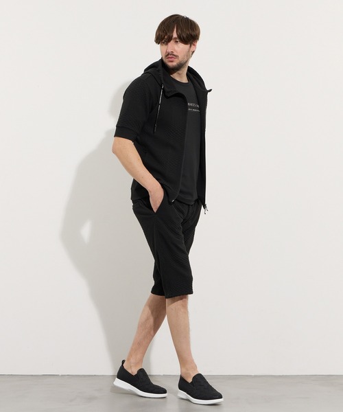 HIDEAWAYS NICOLE(ハイダウェイニコル)の「ジオメトリックブリスタージャカード5分袖パーカー(パーカー・メンズ・ホワイト×ネイビー/オフホワイト/ブラック・X-LARGE/LARGE/MEDIUM)」の5枚目の写真