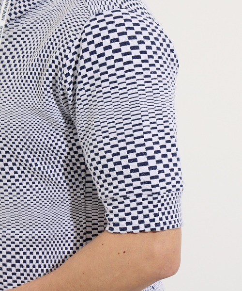 HIDEAWAYS NICOLE(ハイダウェイニコル)の「ジオメトリックブリスタージャカード5分袖パーカー(パーカー・メンズ・ホワイト×ネイビー/オフホワイト/ブラック・X-LARGE/LARGE/MEDIUM)」の15枚目の写真