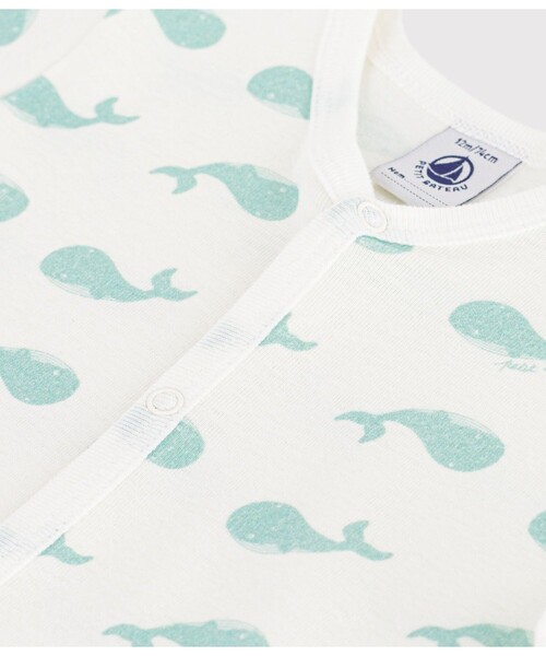 PETIT BATEAU（プチバトー）の「クジラプリントショートロンパース（ロンパース・キッズ・ホワイト×ブルー・3MONTH/6MONTH/12MONTH）」の3枚目の写真