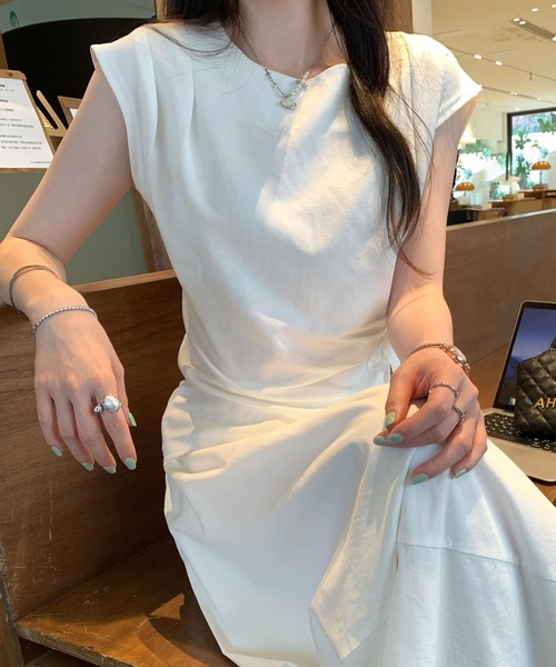 AMAJI(アマジ)の「韓国風 レースアップ ウエストマーク ノースリーブトップス レディース デザインタンクトップ(Tシャツ/カットソー・レディース・ホワイト/ブラック/ライトブルー・X-LARGE/LARGE/MEDIUM/SMALL)」の4枚目の写真