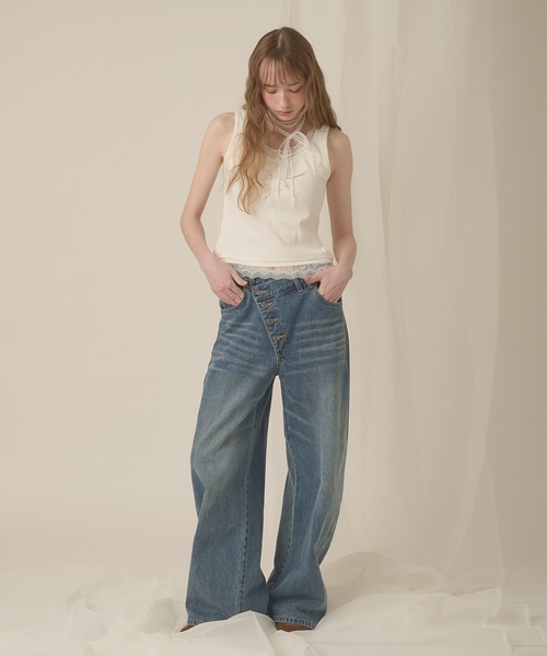 hazyl(ヘイジル)の「lace henry layered tanktop / レースヘンリーレイヤードタンクトップ(タンクトップ・レディース・オフホワイト/ネイビー・フリー)」の4枚目の写真