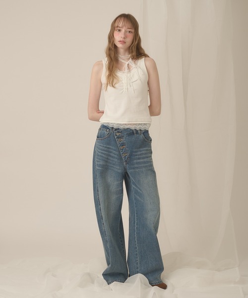 hazyl(ヘイジル)の「lace henry layered tanktop / レースヘンリーレイヤードタンクトップ(タンクトップ・レディース・オフホワイト/ネイビー・フリー)」の3枚目の写真