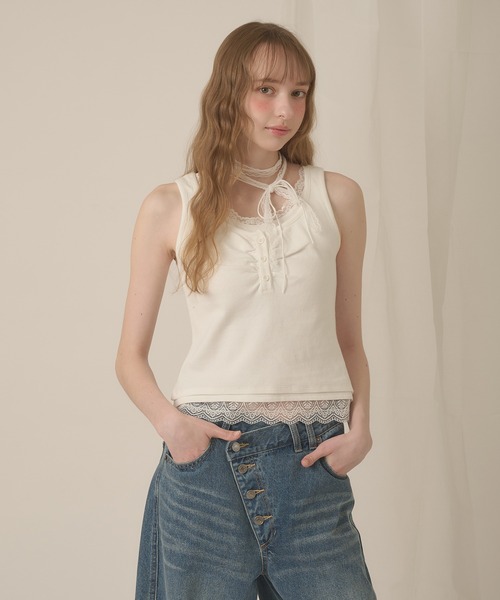 hazyl(ヘイジル)の「lace henry layered tanktop / レースヘンリーレイヤードタンクトップ(タンクトップ・レディース・オフホワイト/ネイビー・フリー)」の9枚目の写真