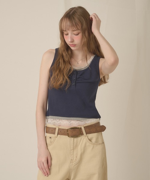 hazyl(ヘイジル)の「lace henry layered tanktop / レースヘンリーレイヤードタンクトップ(タンクトップ・レディース・オフホワイト/ネイビー・フリー)」の21枚目の写真