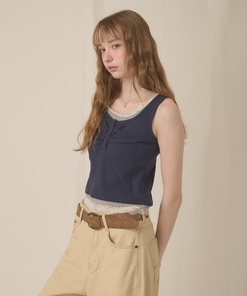 hazyl(ヘイジル)の「lace henry layered tanktop / レースヘンリーレイヤードタンクトップ(タンクトップ・レディース・オフホワイト/ネイビー・フリー)」の22枚目の写真
