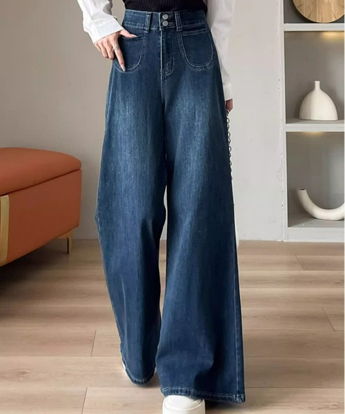 REBALANCE(リバランス)の「ワイドフレアデニムパンツ(デニムパンツ・レディース・A/B・MEDIUM/LARGE/X-LARGE)」の1枚目の写真