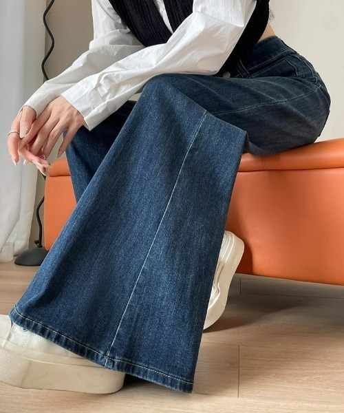 REBALANCE(リバランス)の「ワイドフレアデニムパンツ(デニムパンツ・レディース・A/B・MEDIUM/LARGE/X-LARGE)」の8枚目の写真
