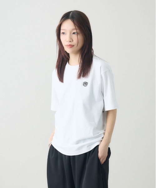 kuros'(クロス)の「【kuros'オリジナル】タスマル刺繍Tee 男女兼用(Tシャツ/カットソー・メンズ・ホワイト/グレー/ブラック・MEDIUM/LARGE/X-LARGE)」の5枚目の写真