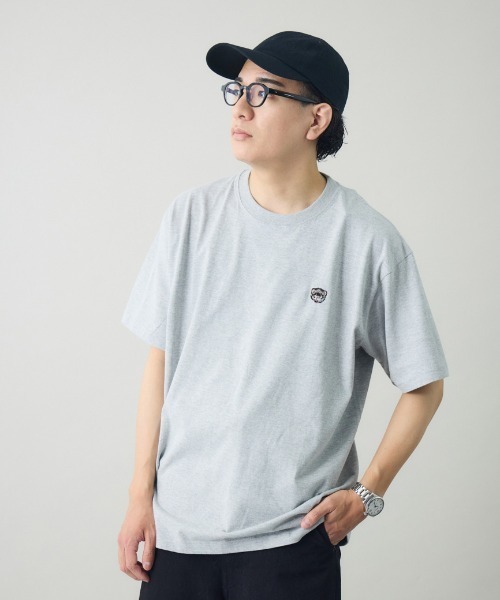 kuros'(クロス)の「【kuros'オリジナル】タスマル刺繍Tee 男女兼用(Tシャツ/カットソー・メンズ・ホワイト/グレー/ブラック・MEDIUM/LARGE/X-LARGE)」の13枚目の写真
