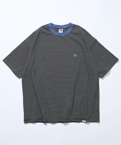 Russell Athletic（ラッセルアスレティック）の「限定展開 RUSSELL ATHLETIC×FREAK'S STORE ラッセル アスレチック 別注 ビッグシルエット ワンポイントロゴ ボーダー クルーネック Tシャツ カットソー 半袖（Tシャツ/カットソー・メンズ・ブラック/ベージュ/ホワイト・SMALL/MEDIUM/LARGE）」の4枚目の写真